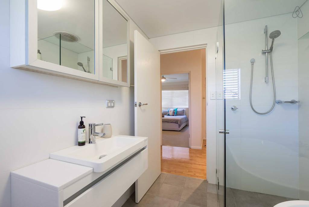 Stylish And Spacious Beach Apartment Sídney Exterior foto